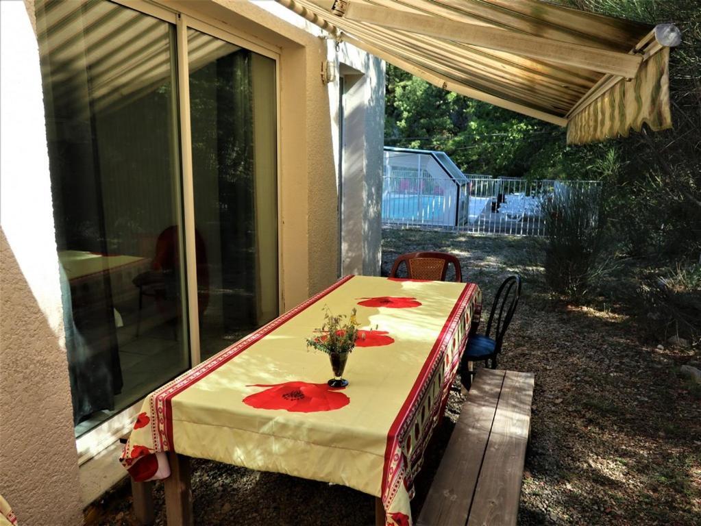 Domaine De Bois Joli Villa Buis-les-Baronnies Buitenkant foto