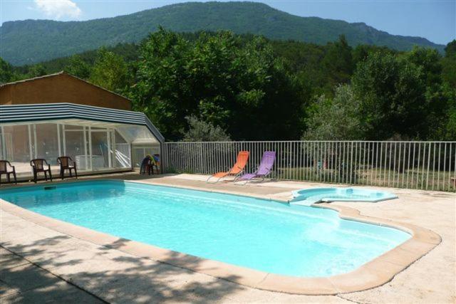 Domaine De Bois Joli Villa Buis-les-Baronnies Buitenkant foto